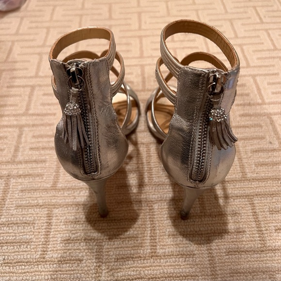 Badgley Mischka Silver Heels - Picture 3 of 4